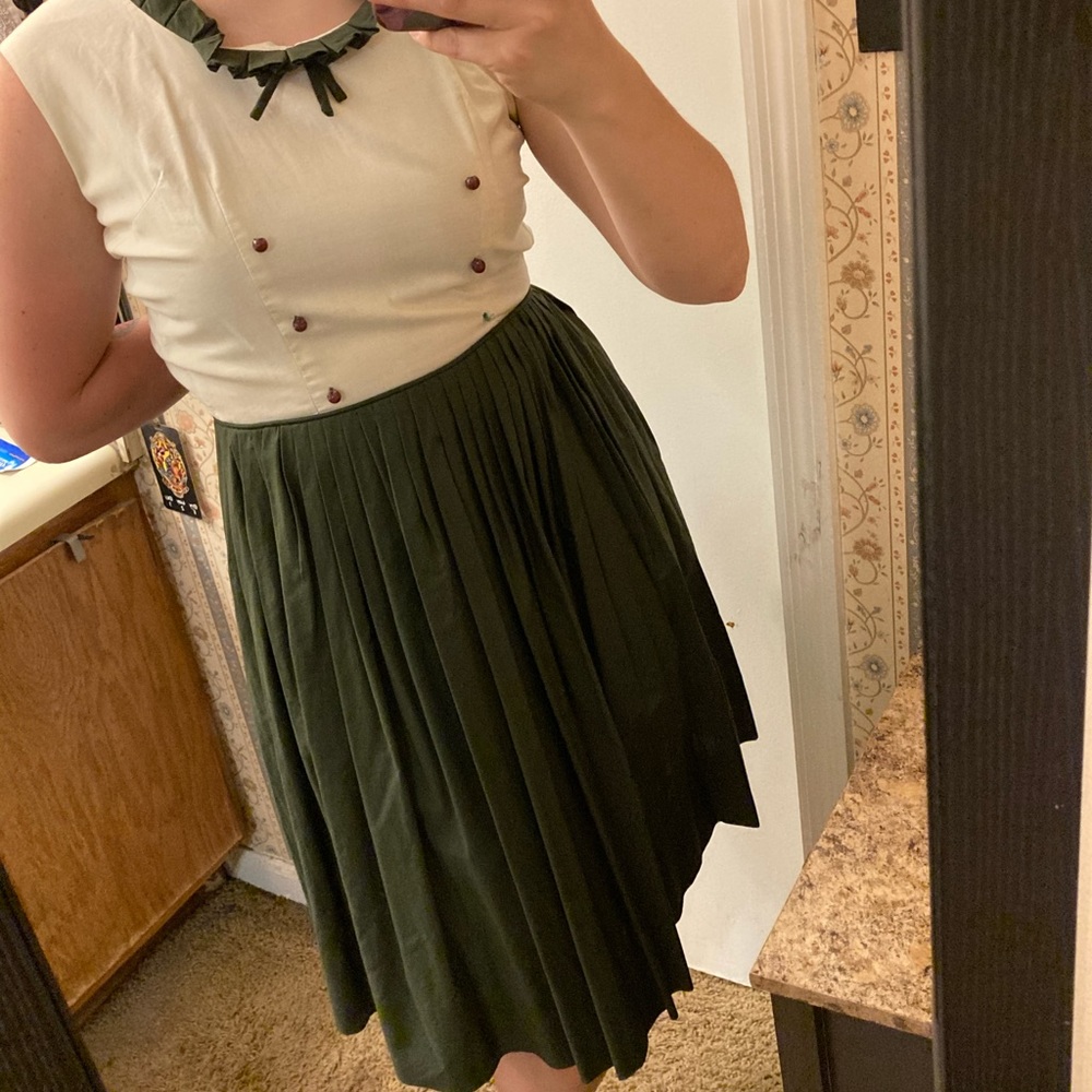 VINTAGE 1960s Dress with Peter Pan Collar